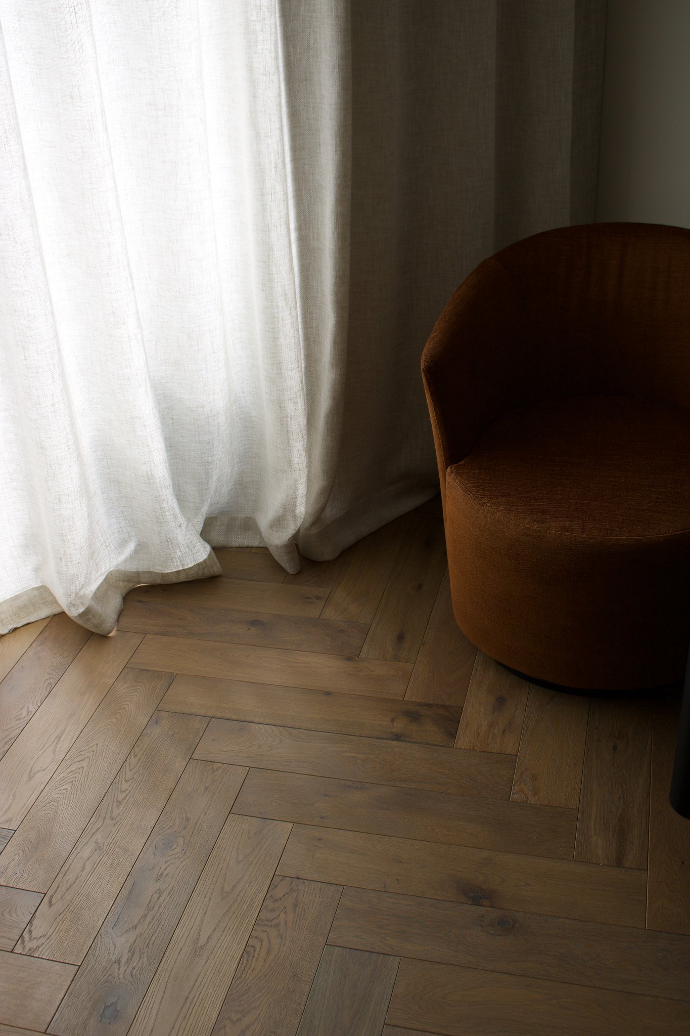 Cambridge Apartments 05_Indus Patagonia_Herringbone_Forte_LR-1