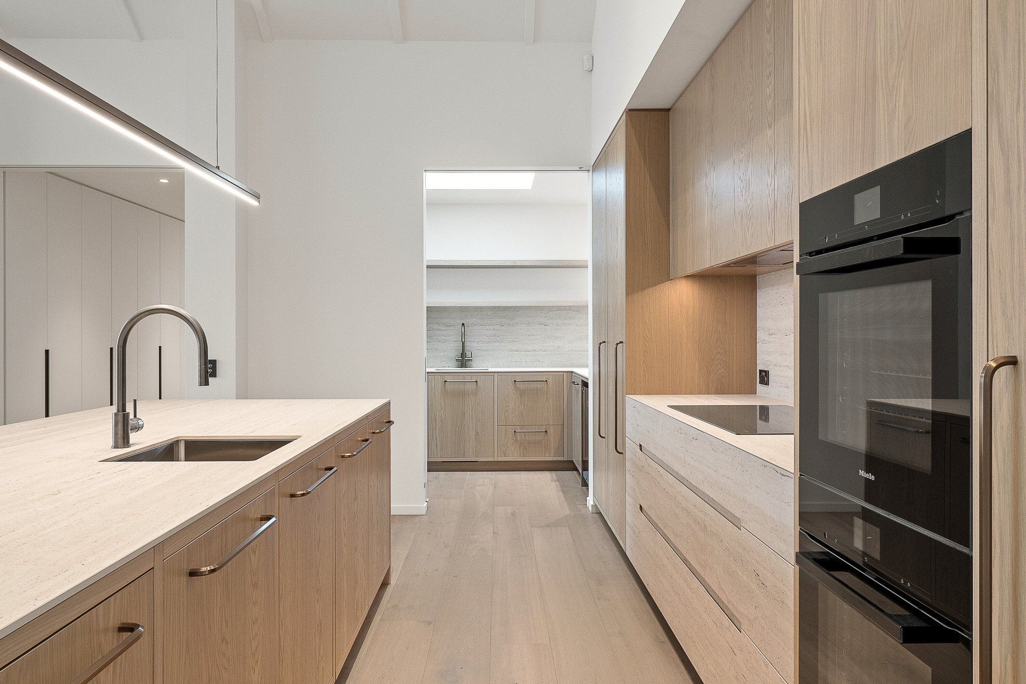 Littles Road 14_Atelier Classic 260w_Plank_Forte_LR