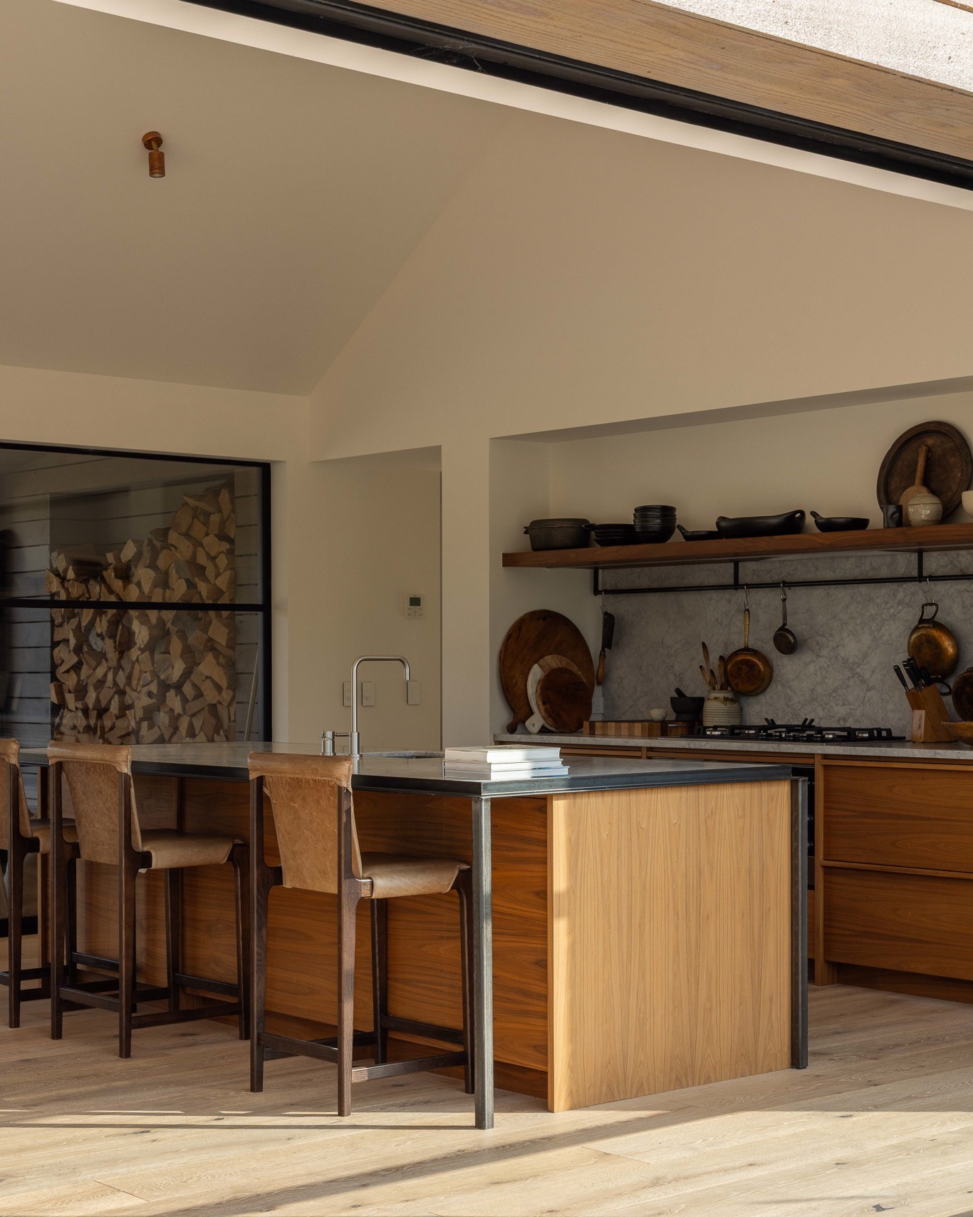 River Barn House 04_Artiste Rustic Picasso_Plank_Forte_LR-1-2