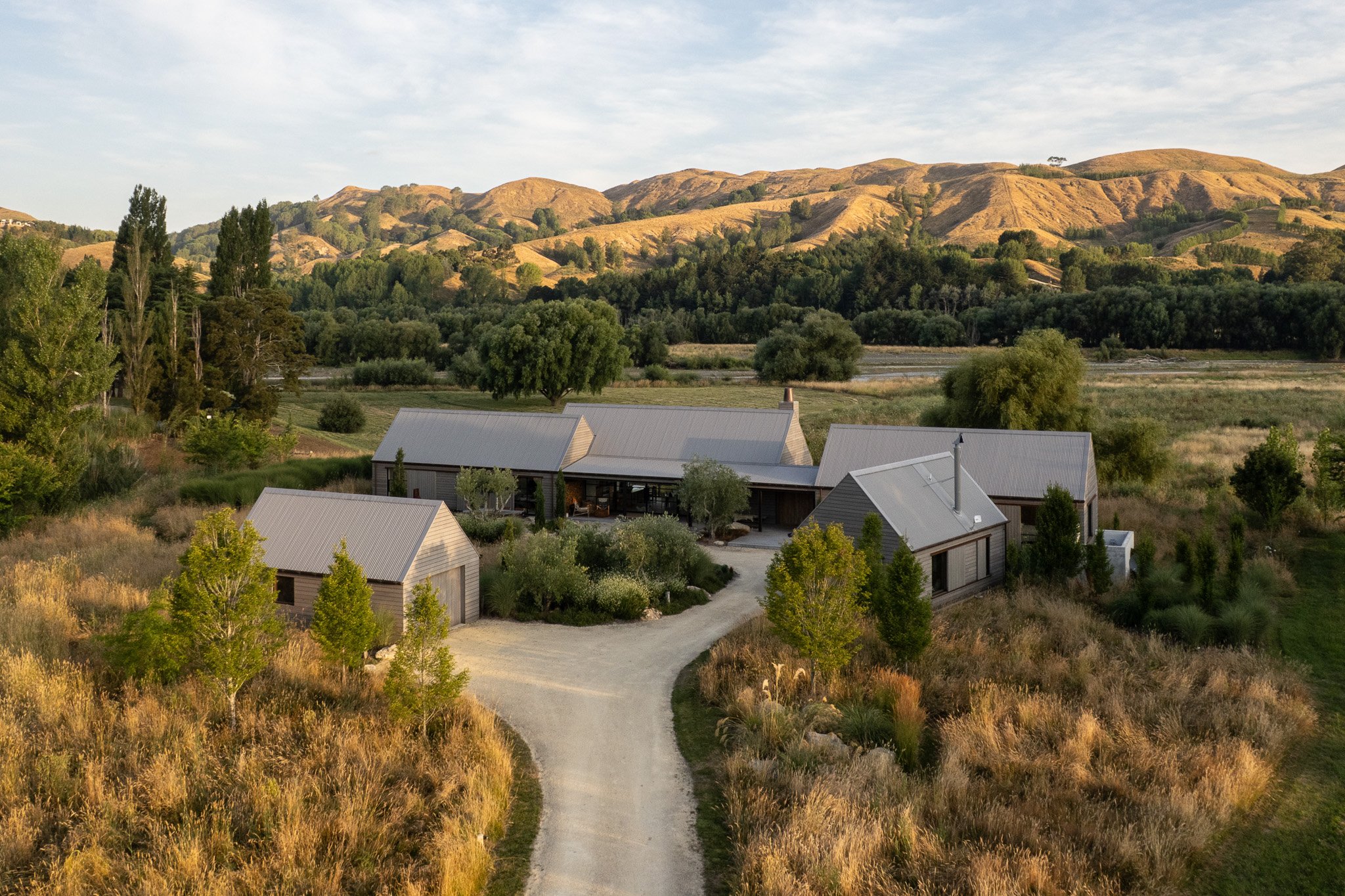 River Barn House 08_Artiste Rustic Picasso_Plank_Forte_LR-1