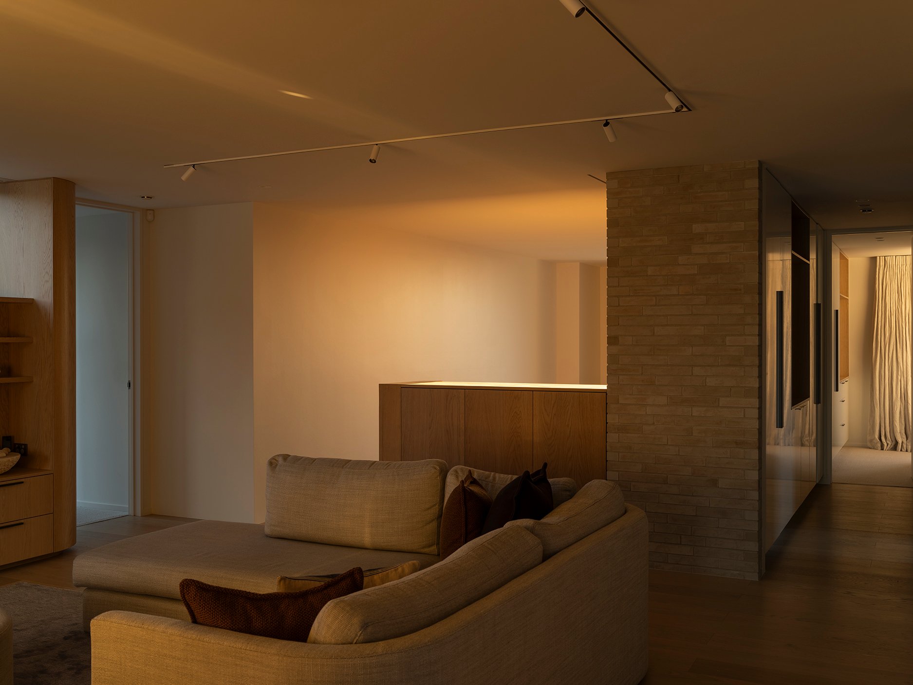 Sandtrap Omaha 05_Ultra Marbled Oak_Plank_Forte_LR