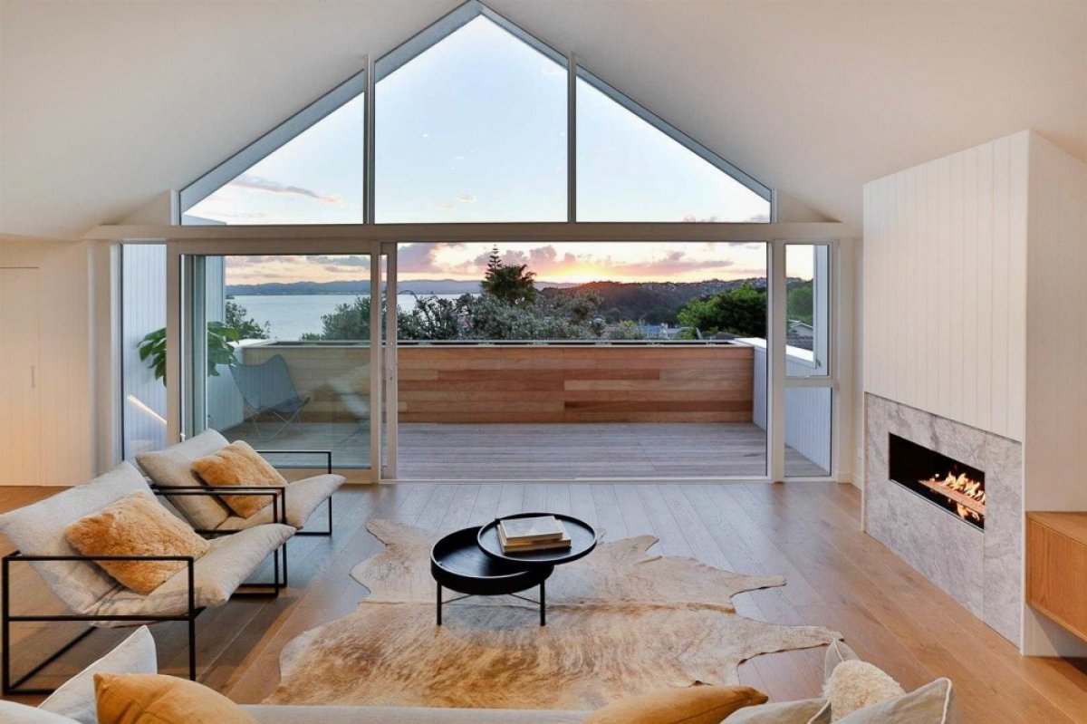 ArtifactPropertiesTussockOak12-1200x1000